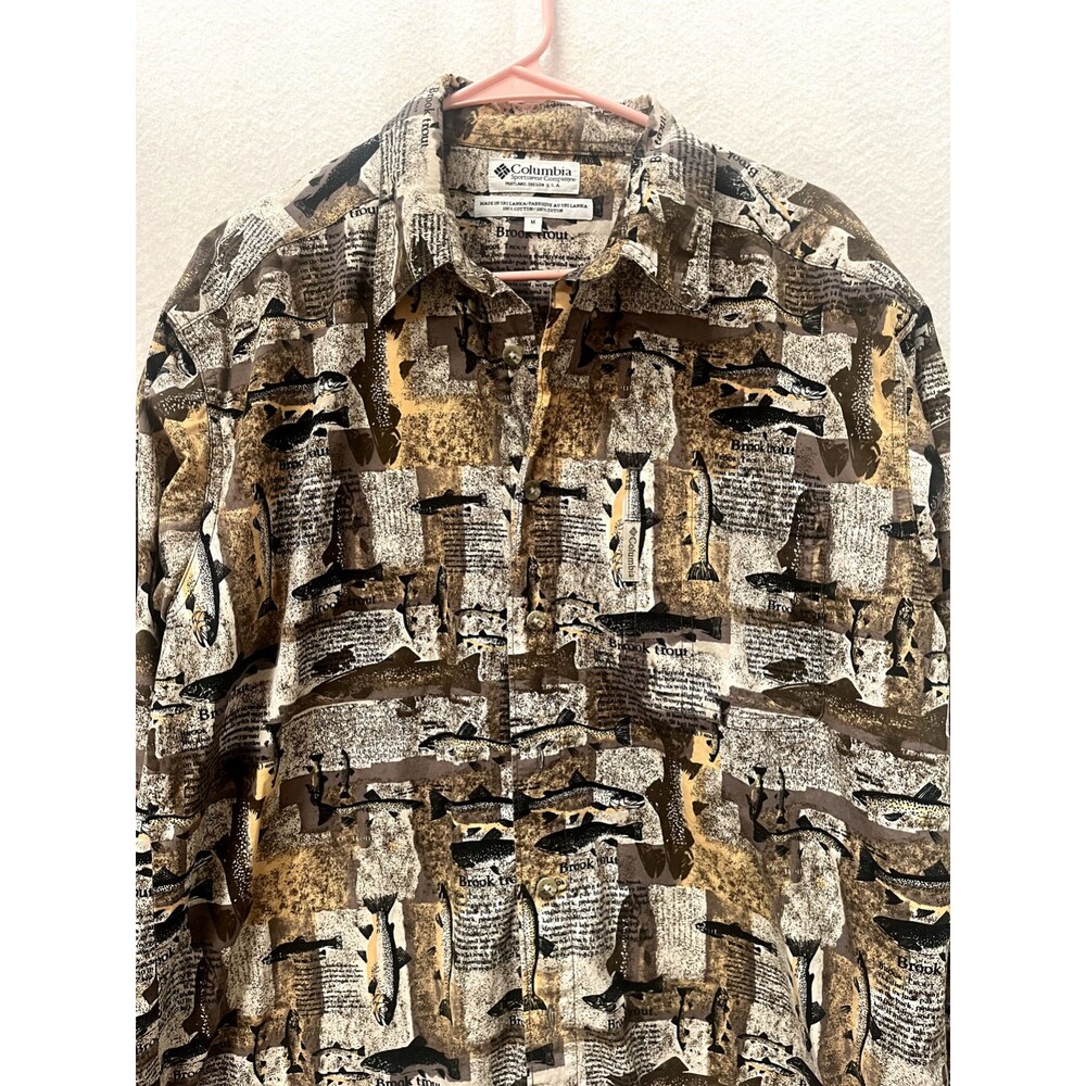 Columbia Sportswear Shirt M Medium Button Up Fishing Theme long Sleeves USA